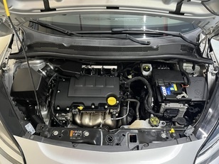 Opel Corsa 1.4 GLP Design Line 66 kW (90 CV)