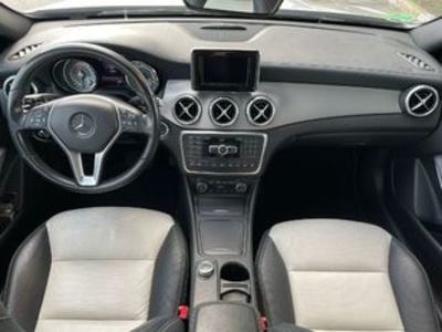 Mercedes-Benz GLA 250 4Matic Urban 155 kW (211 CV) Mercedes-Benz GLA 250 4Matic Urban 155 kW (211 CV)