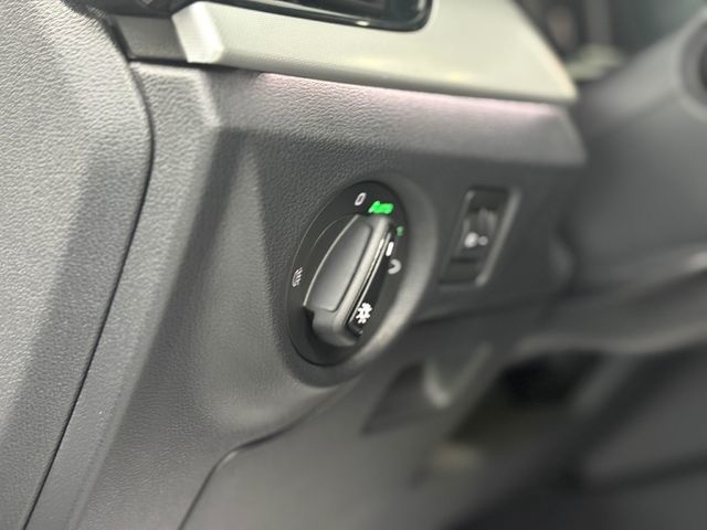 SkodaKamiq 1.0 TSI Ambition DSG 81 kW (110 CV) Vehículo usado en Barcelona - 13