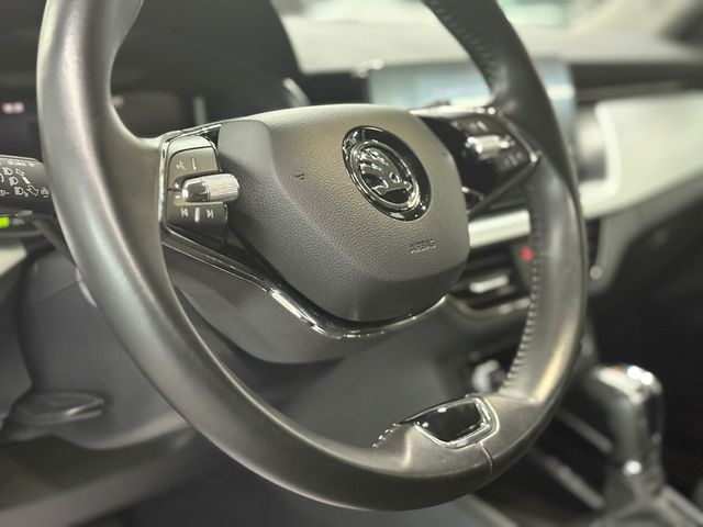 SkodaKamiq 1.0 TSI Ambition DSG 81 kW (110 CV) Vehículo usado en Barcelona - 14