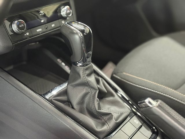 SkodaKamiq 1.0 TSI Ambition DSG 81 kW (110 CV) Vehículo usado en Barcelona - 16