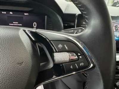 Skoda Kamiq 1.0 TSI Ambition DSG 81 kW (110 CV) Skoda Kamiq 1.0 TSI Ambition DSG 81 kW (110 CV)