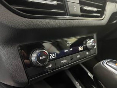 Skoda Kamiq 1.0 TSI Ambition DSG 81 kW (110 CV) Skoda Kamiq 1.0 TSI Ambition DSG 81 kW (110 CV)