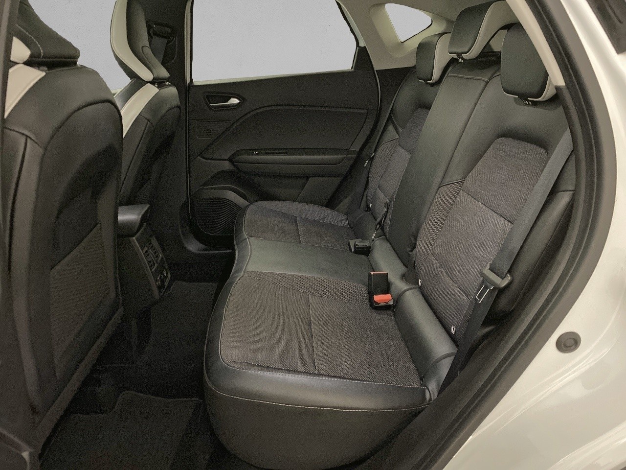 Renault Captur E-TECH PHEV 160 Fast Track 118 kW (160 CV) - 9