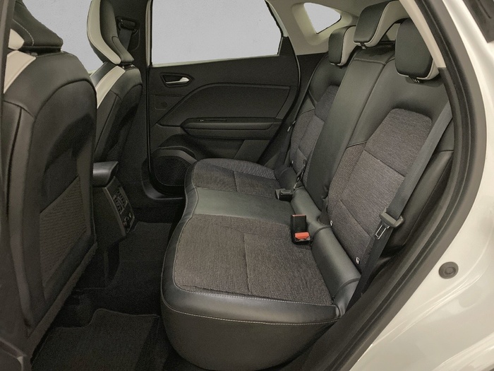 Renault Captur E-TECH PHEV 160 Fast Track 118 kW (160 CV) - 9 Renault Captur E-TECH PHEV 160 Fast Track 118 kW (160 CV) - 9