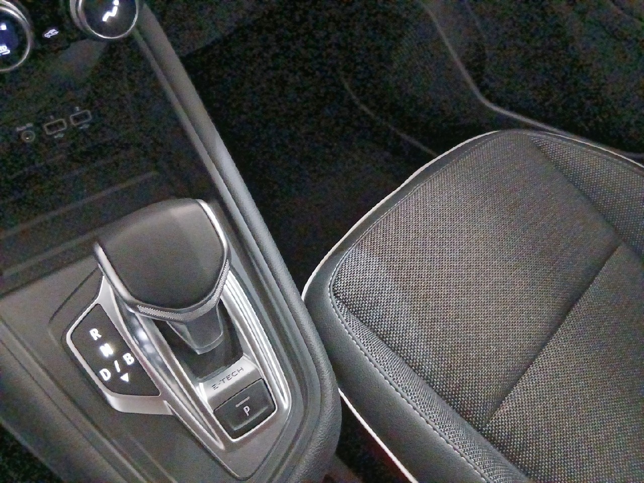 Renault Captur Zen E-TECH Híbrido 107 kW (145 CV) - 7