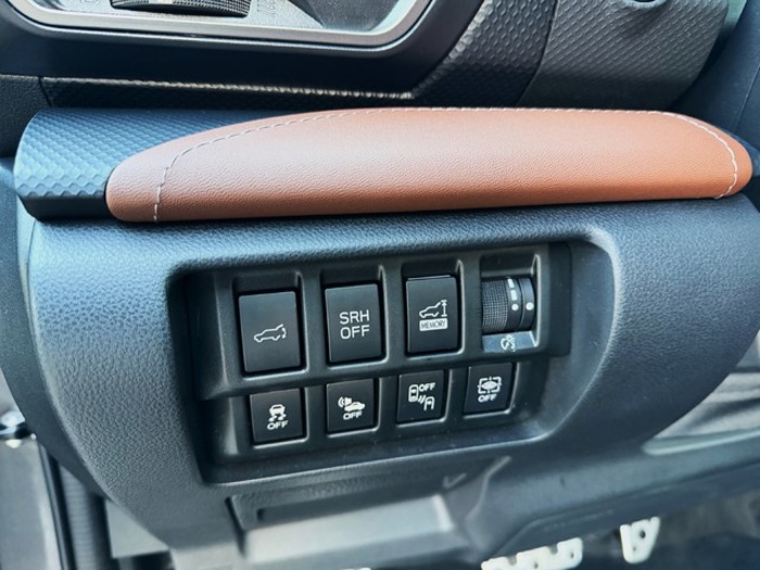 SubaruForester 2.0i Hybrid Executive Plus CVT 110 kW (150 CV) Vehículo usado en Barcelona - 17 SubaruForester 2.0i Hybrid Executive Plus CVT 110 kW (150 CV) Vehículo usado en Barcelona - 17