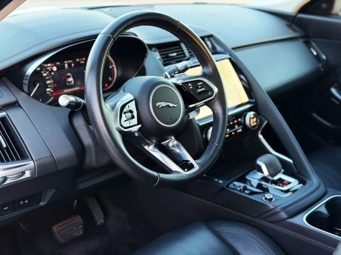 JaguarE-PACE 2.0D MHEV SE 4WD Auto 120 kW (163 CV) Vehículo usado en Barcelona - 2 JaguarE-PACE 2.0D MHEV SE 4WD Auto 120 kW (163 CV) Vehículo usado en Barcelona - 2