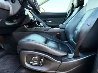 Jaguar E-PACE 2.0D MHEV SE 4WD Auto 120 kW (163 CV) Jaguar E-PACE 2.0D MHEV SE 4WD Auto 120 kW (163 CV)