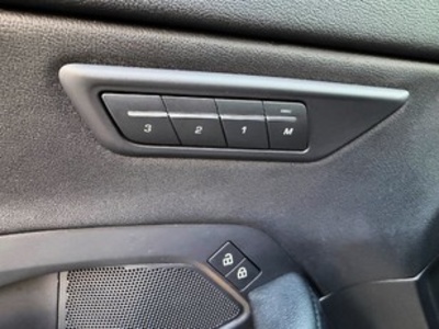 Jaguar E-PACE 2.0D MHEV SE 4WD Auto 120 kW (163 CV) Jaguar E-PACE 2.0D MHEV SE 4WD Auto 120 kW (163 CV)