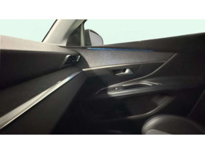 Peugeot 3008 BlueHDi 130 S&S Allure Pack EAT8 96 kW (130 CV) Peugeot 3008 BlueHDi 130 S&S Allure Pack EAT8 96 kW (130 CV)