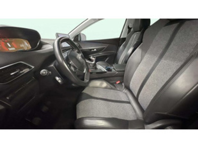 Peugeot 5008 PureTech 130 S&S Active 96 kW (130 CV) Peugeot 5008 PureTech 130 S&S Active 96 kW (130 CV)