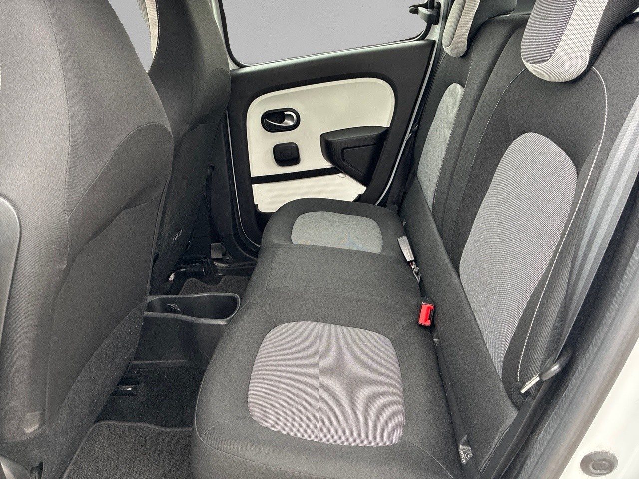 Renault Twingo Zen TCe 66 kW (90 CV) EDC - 9