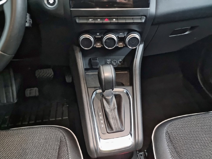 Renault Captur Zen TCe 103 kW (140 CV) EDC GPF - 7 Renault Captur Zen TCe 103 kW (140 CV) EDC GPF - 7