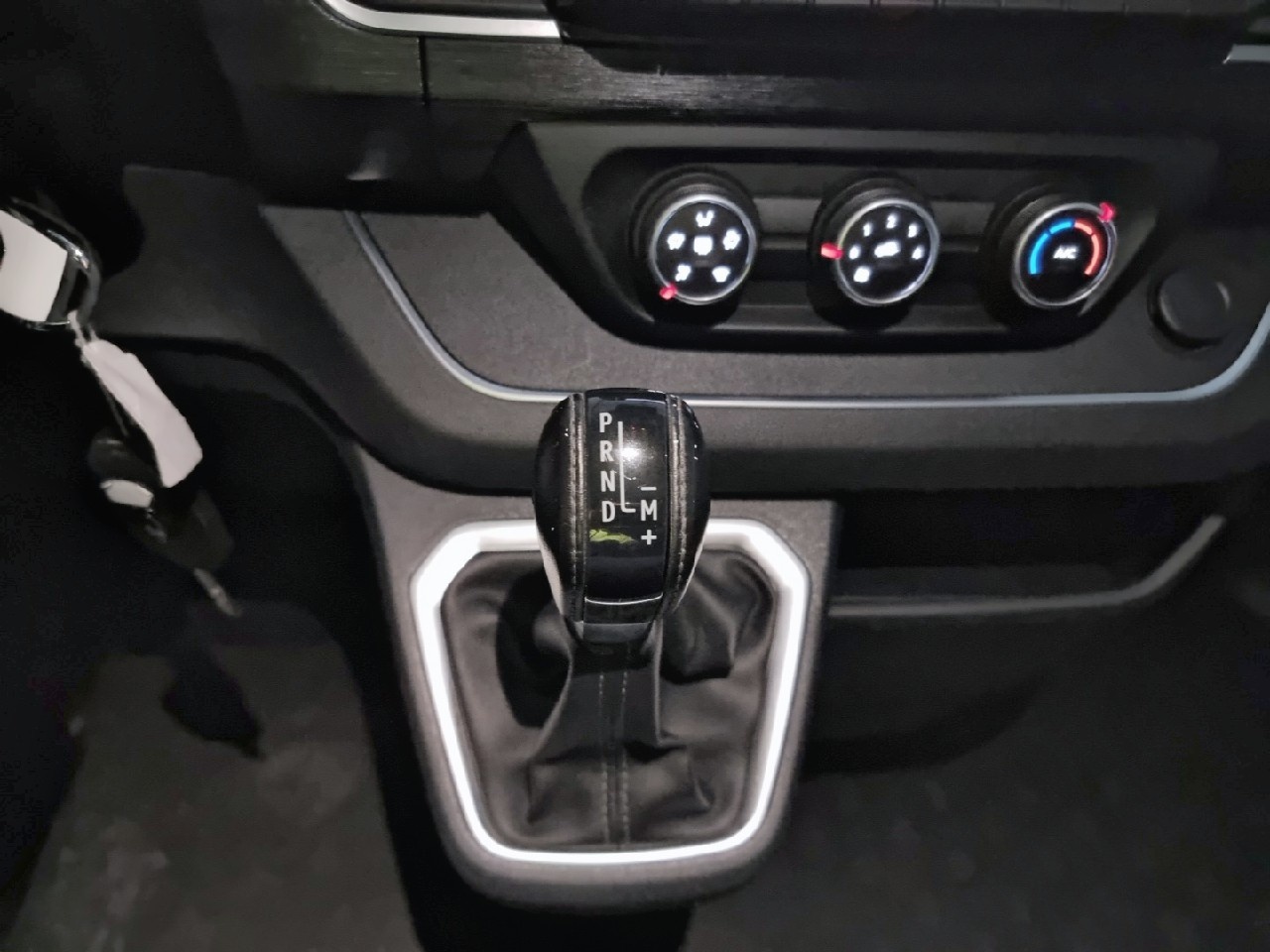 Renault Trafic Passenger Combi Energy Blue dCi 107 kW (150 CV) EDC - 7