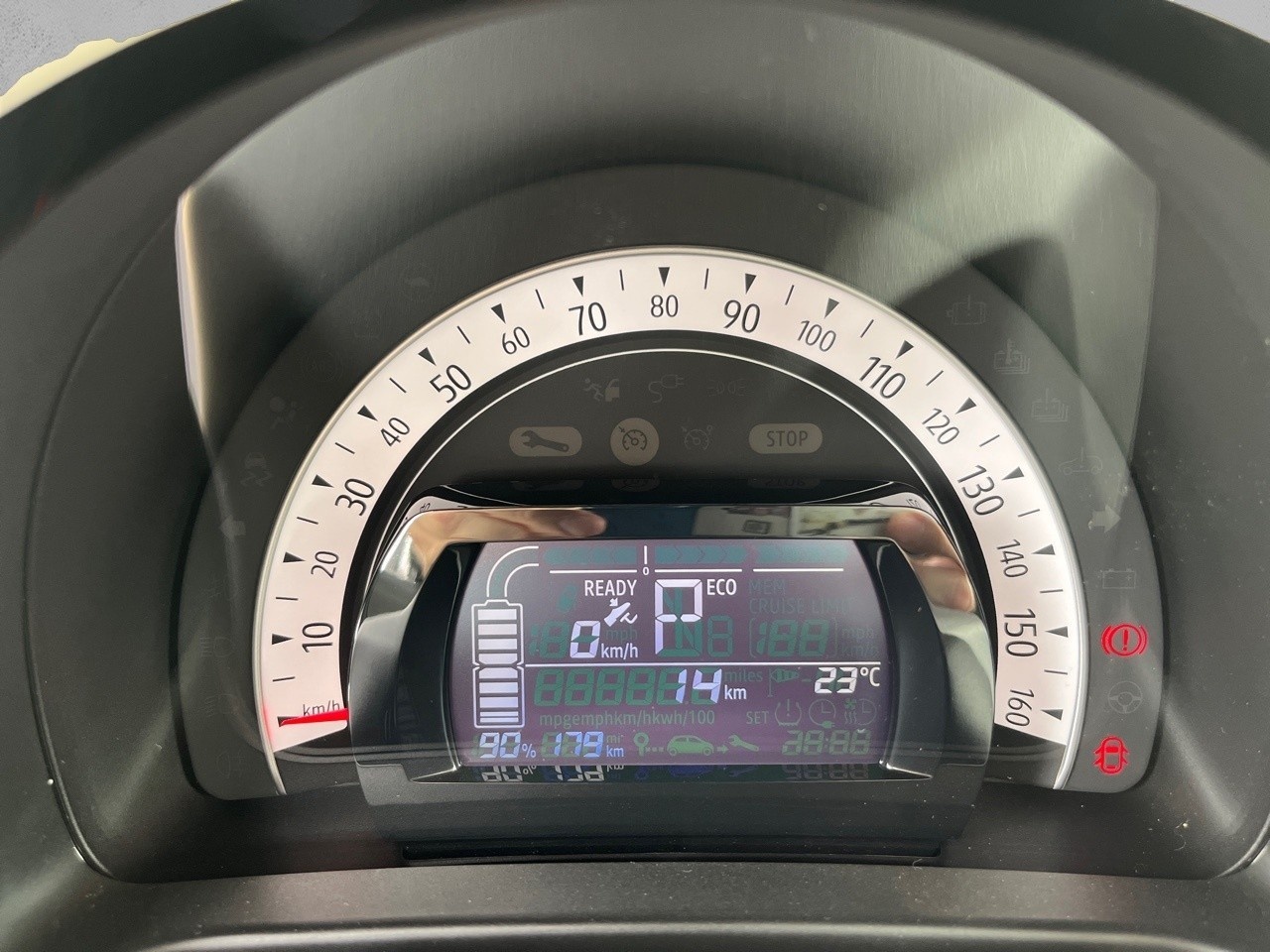 Renault Twingo R80 batería 20kWh 60 kW (81 CV) - 10