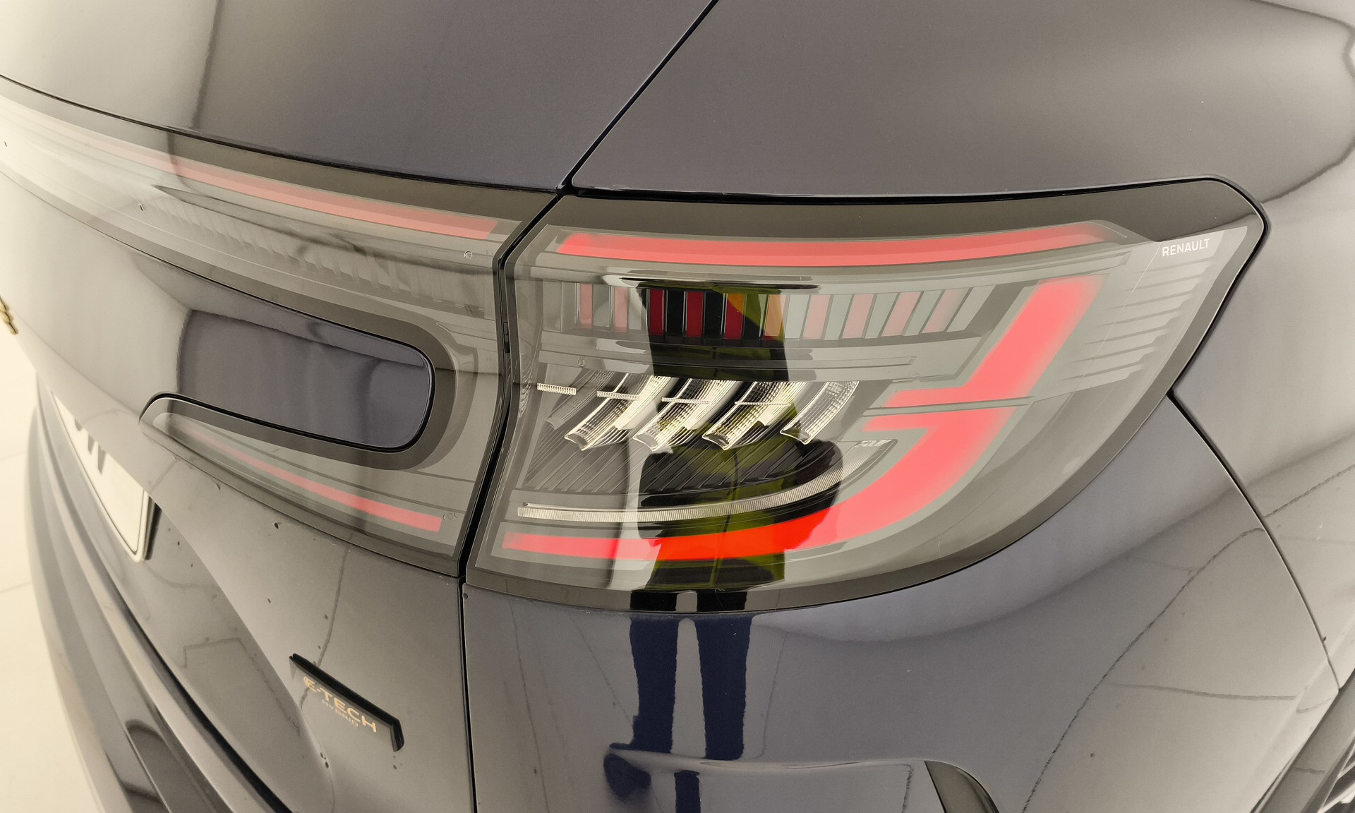 Renault Espace Techno E-Tech full hybrid 147 kW (200 CV) - 8