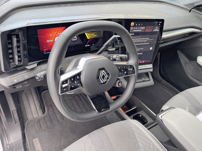 Renault Scenic Iconic Gran autonomía E-Tech 160 kW (218 CV) - 7 Renault Scenic Iconic Gran autonomía E-Tech 160 kW (218 CV) - 7