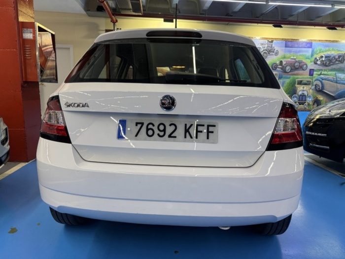 SkodaFabia 1.0 MPI Active 55 kW (75 CV) Vehículo usado en Barcelona - 9 SkodaFabia 1.0 MPI Active 55 kW (75 CV) Vehículo usado en Barcelona - 9