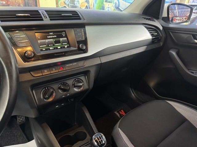 SkodaFabia 1.0 MPI Active 55 kW (75 CV) Vehículo usado en Barcelona - 21