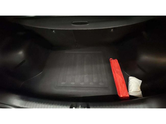 KiaNiro 1.6 GDi HEV Híbrido Drive 104 kW (141 CV) Vehículo usado en Barcelona - 18 KiaNiro 1.6 GDi HEV Híbrido Drive 104 kW (141 CV) Vehículo usado en Barcelona - 18