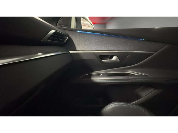 Peugeot3008 PureTech 130 S&S Allure Pack 96 kW (130 CV) Vehículo usado en Barcelona - 18 Peugeot3008 PureTech 130 S&S Allure Pack 96 kW (130 CV) Vehículo usado en Barcelona - 18