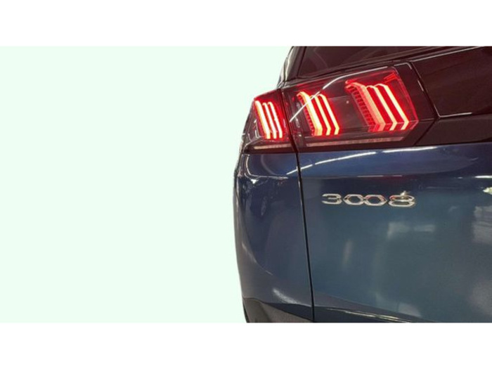 Peugeot3008 PureTech 130 S&S Allure Pack 96 kW (130 CV) Vehículo usado en Barcelona - 20 Peugeot3008 PureTech 130 S&S Allure Pack 96 kW (130 CV) Vehículo usado en Barcelona - 20
