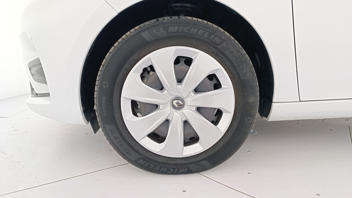 Renault Zoe Intens 80 kW R110 Batería 50kWh 79 kW (108 CV) - 9 Renault Zoe Intens 80 kW R110 Batería 50kWh 79 kW (108 CV) - 9