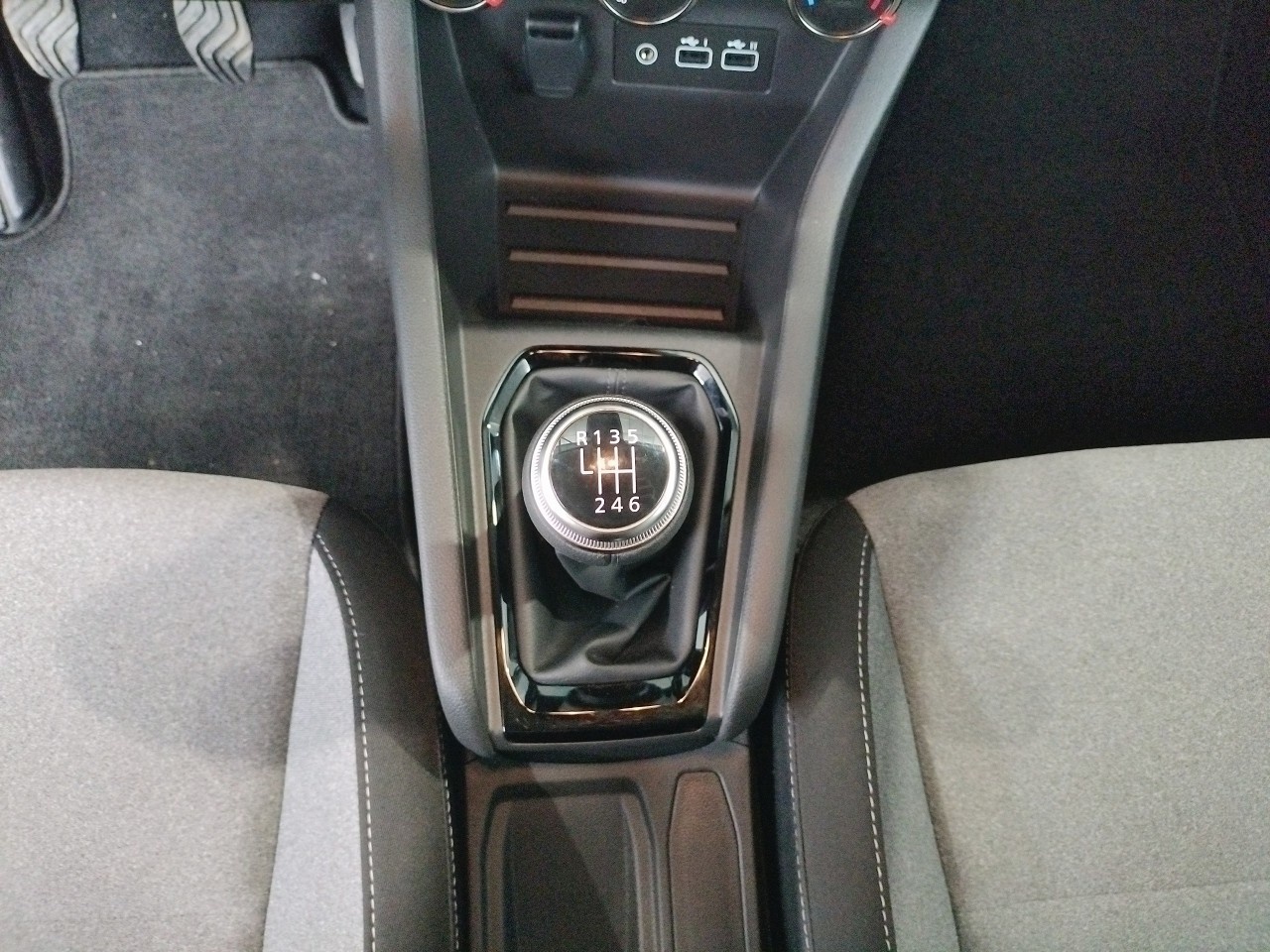 Renault Clio Eco-G 100 GLP Evolution 74 kW (100 CV) - 7