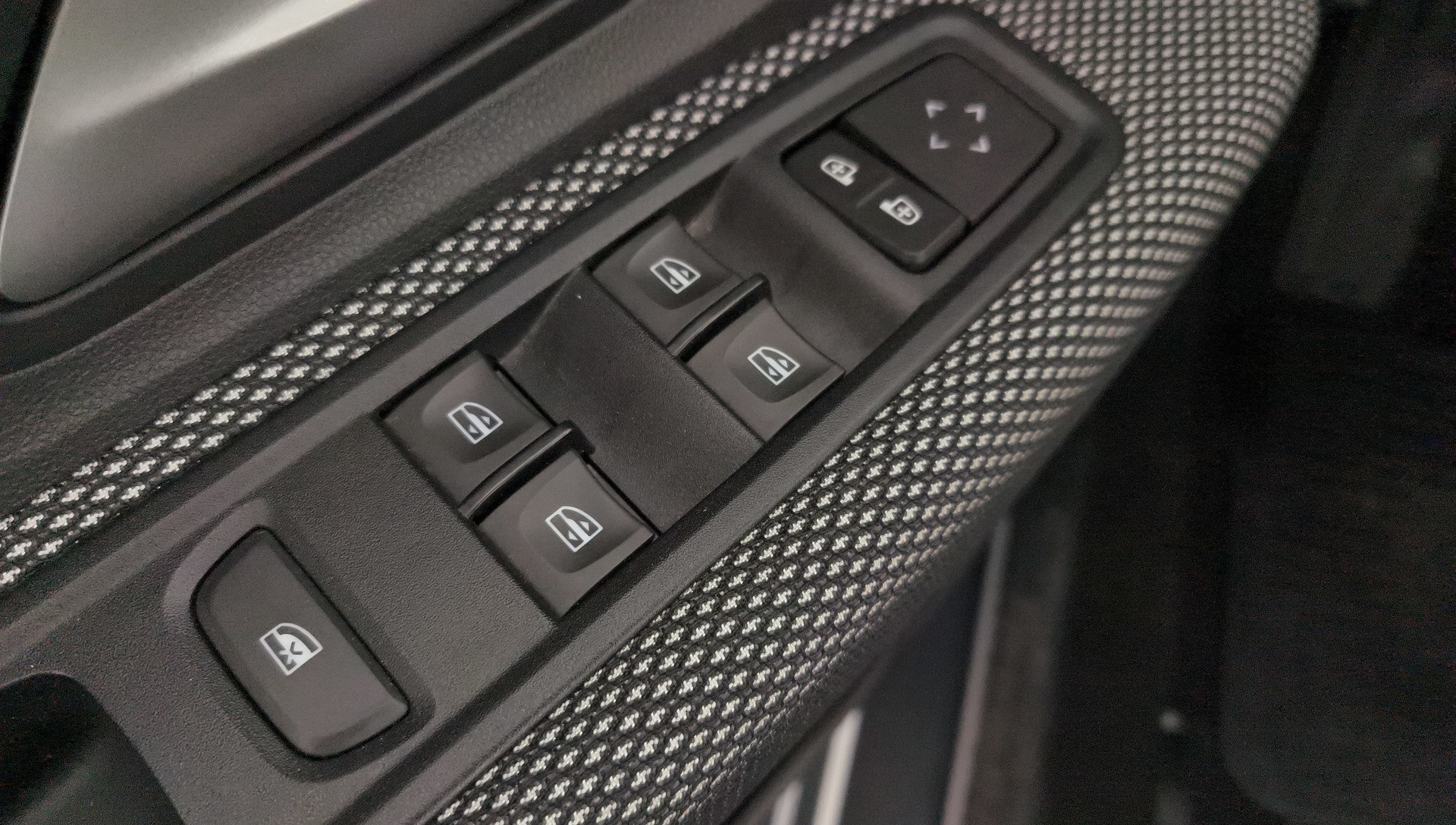 Dacia Jogger Expression TCe 7 plazas 81 kW (110 CV) - 26