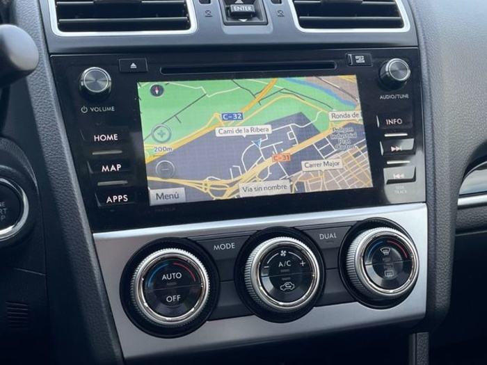 SubaruXV 2.0i Bi-Fuel Executive Auto 110 kW (150 CV) Vehículo usado en Barcelona - 17 SubaruXV 2.0i Bi-Fuel Executive Auto 110 kW (150 CV) Vehículo usado en Barcelona - 17