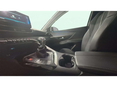 Peugeot 3008 PureTech 130 S&S Allure Pack 96 kW (130 CV) Peugeot 3008 PureTech 130 S&S Allure Pack 96 kW (130 CV)