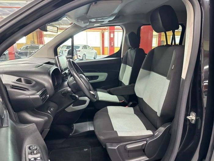 CitroenBerlingo PureTech 110 S&S Talla XL Feel 81 kW (110 CV) Vehículo usado en Barcelona - 8 CitroenBerlingo PureTech 110 S&S Talla XL Feel 81 kW (110 CV) Vehículo usado en Barcelona - 8