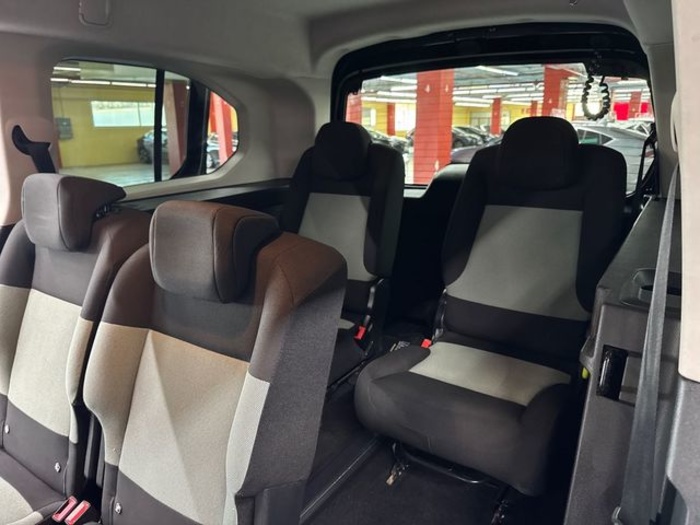 CitroenBerlingo PureTech 110 S&S Talla XL Feel 81 kW (110 CV) Vehículo usado en Barcelona - 10 CitroenBerlingo PureTech 110 S&S Talla XL Feel 81 kW (110 CV) Vehículo usado en Barcelona - 10