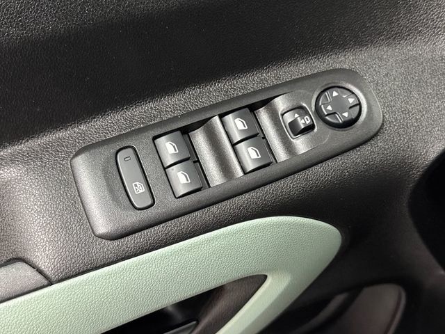 CitroenBerlingo PureTech 110 S&S Talla XL Feel 81 kW (110 CV) Vehículo usado en Barcelona - 15