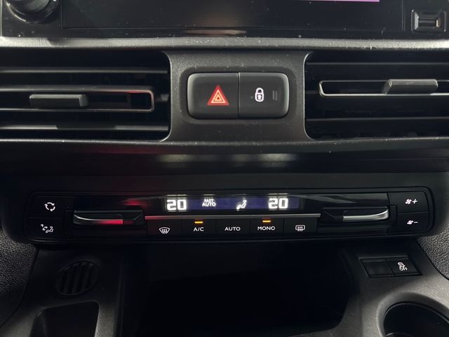 CitroenBerlingo PureTech 110 S&S Talla XL Feel 81 kW (110 CV) Vehículo usado en Barcelona - 17