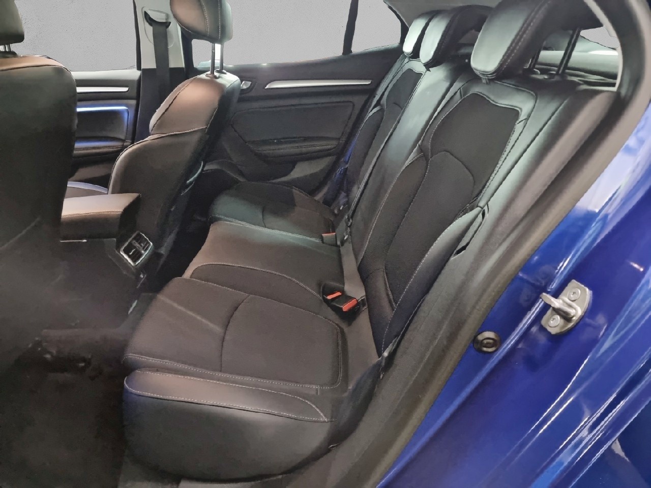 Renault Megane Techno Blue dCi EDC 85 kW (115 CV) - 9