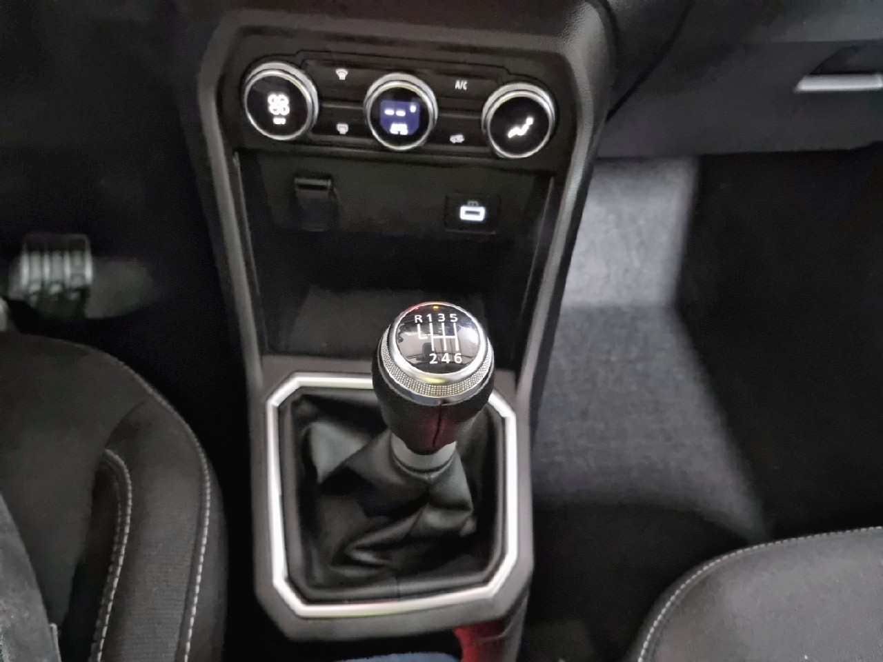 Dacia Jogger 1.0 Extreme ECO-G 74 kW (100 CV) - 8