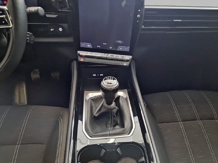 Renault Austral Techno Mild Hybrid 103 kW (140 CV) - 7 Renault Austral Techno Mild Hybrid 103 kW (140 CV) - 7