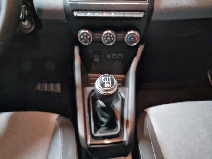 Renault Clio Eco-G 100 GLP Evolution 74 kW (100 CV) - 7 Renault Clio Eco-G 100 GLP Evolution 74 kW (100 CV) - 7