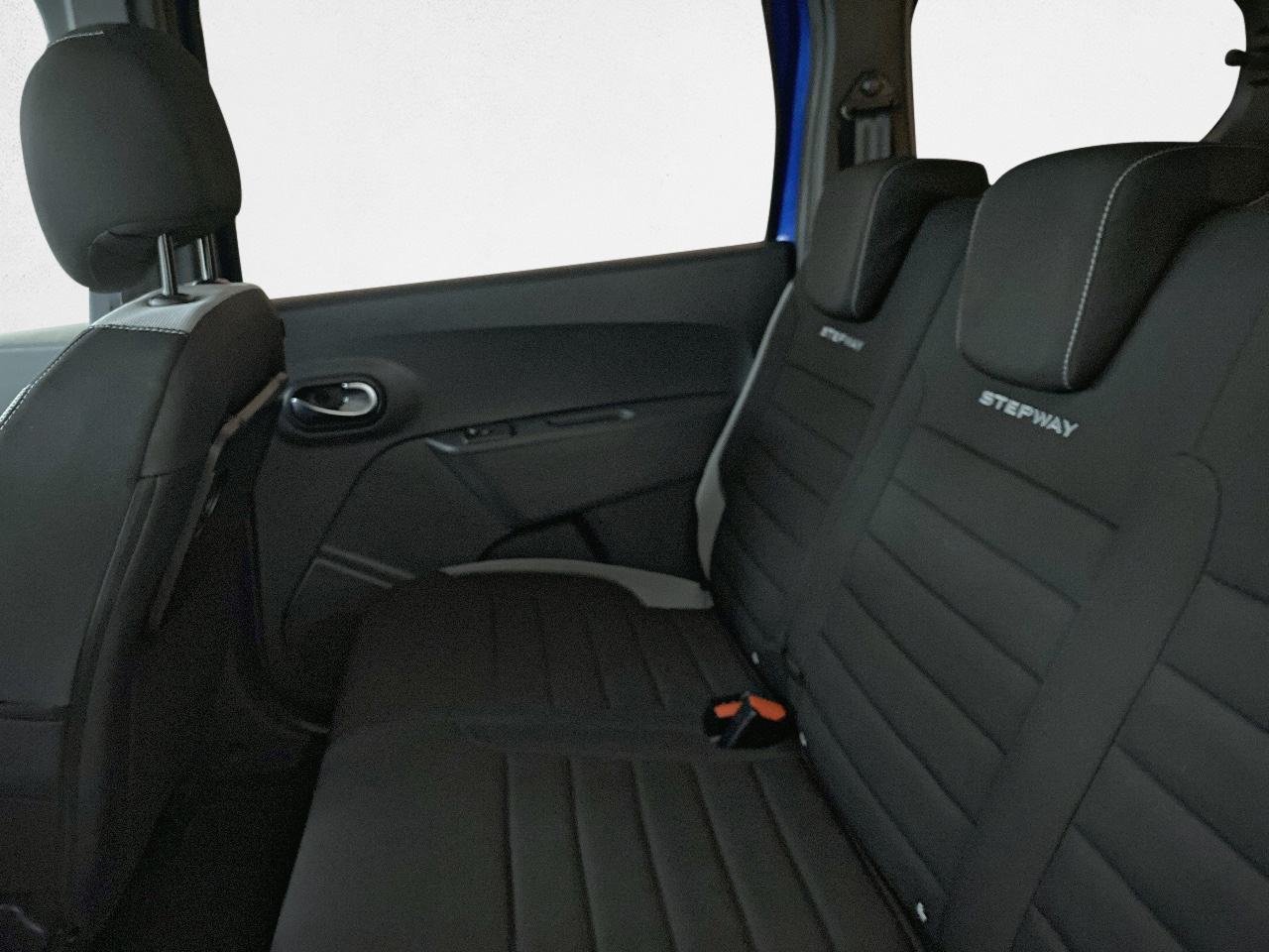 Dacia Lodgy Stepway Comfort Blue dCi 85 kW (115 CV) - 10