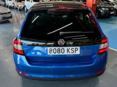 Skoda Rapid 1.0 TSI Active 70 kW (95 CV) Skoda Rapid 1.0 TSI Active 70 kW (95 CV)