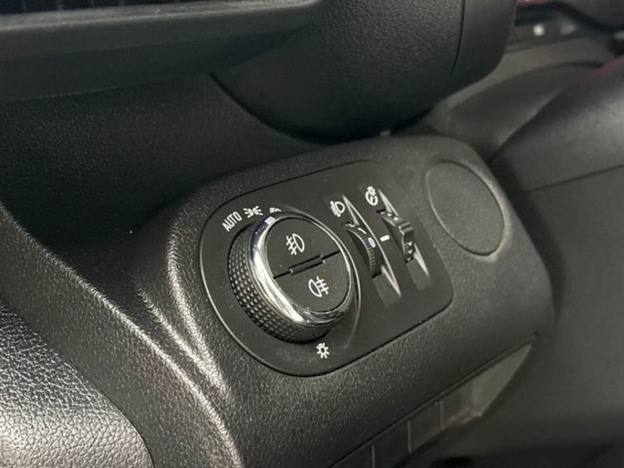 OpelCombo Cargo 1.5 TD S&S Select L H1 650k 75 kW (102 CV) Vehículo usado en Barcelona - 10 OpelCombo Cargo 1.5 TD S&S Select L H1 650k 75 kW (102 CV) Vehículo usado en Barcelona - 10