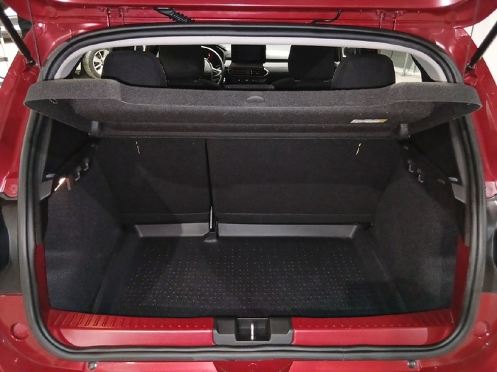 Dacia Sandero Stepway Comfort TCe 67 kW (91 CV) - 13 Dacia Sandero Stepway Comfort TCe 67 kW (91 CV) - 13