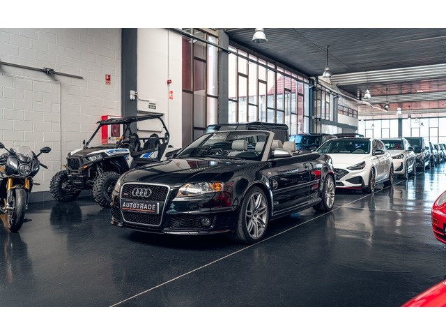 AudiRS4 Cabrio 4.2 FSI quattro 309 kW (420 CV)