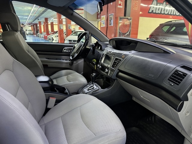 SsangyongRodius D22T Premium Auto 131 kW (178 CV) Vehículo usado en Barcelona - 5