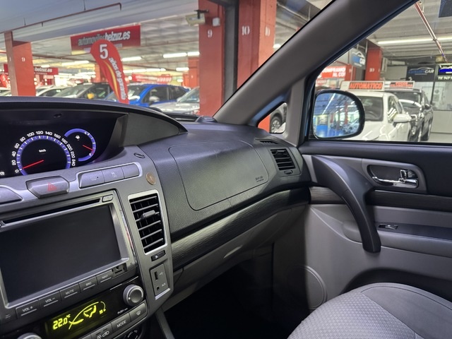 SsangyongRodius D22T Premium Auto 131 kW (178 CV) Vehículo usado en Barcelona - 23