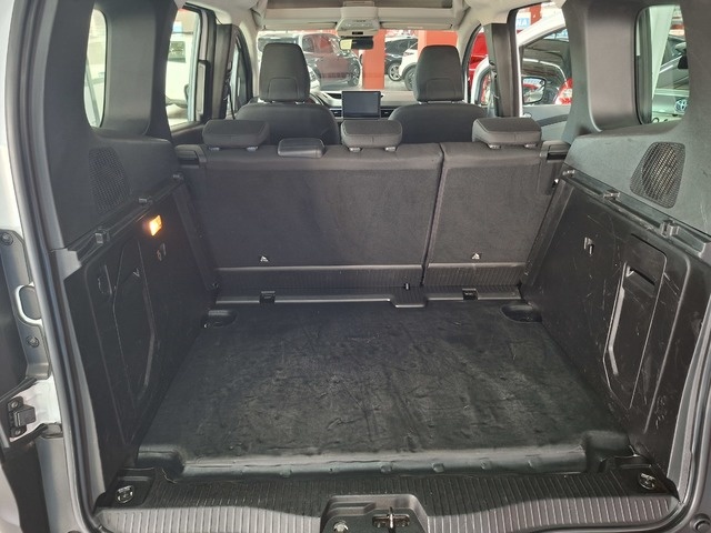 RenaultKangoo Combi Life Edition One 1.5 Blue dCi 	70 kW (95 CV) Vehículo usado en Barcelona - 12