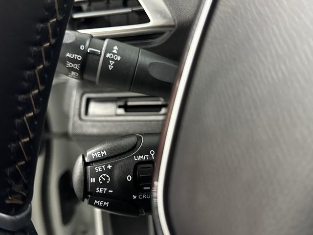 Peugeot3008 BlueHDI 130 S&S GT Line 96 kW (130 CV) Vehículo usado en Barcelona - 19