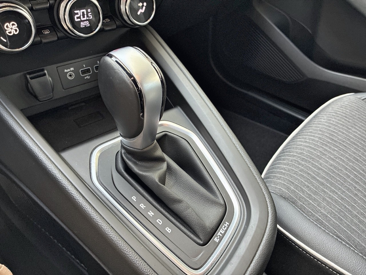 Renault Clio Zen E-Tech Híbrido 103 kW (140 CV) - 7